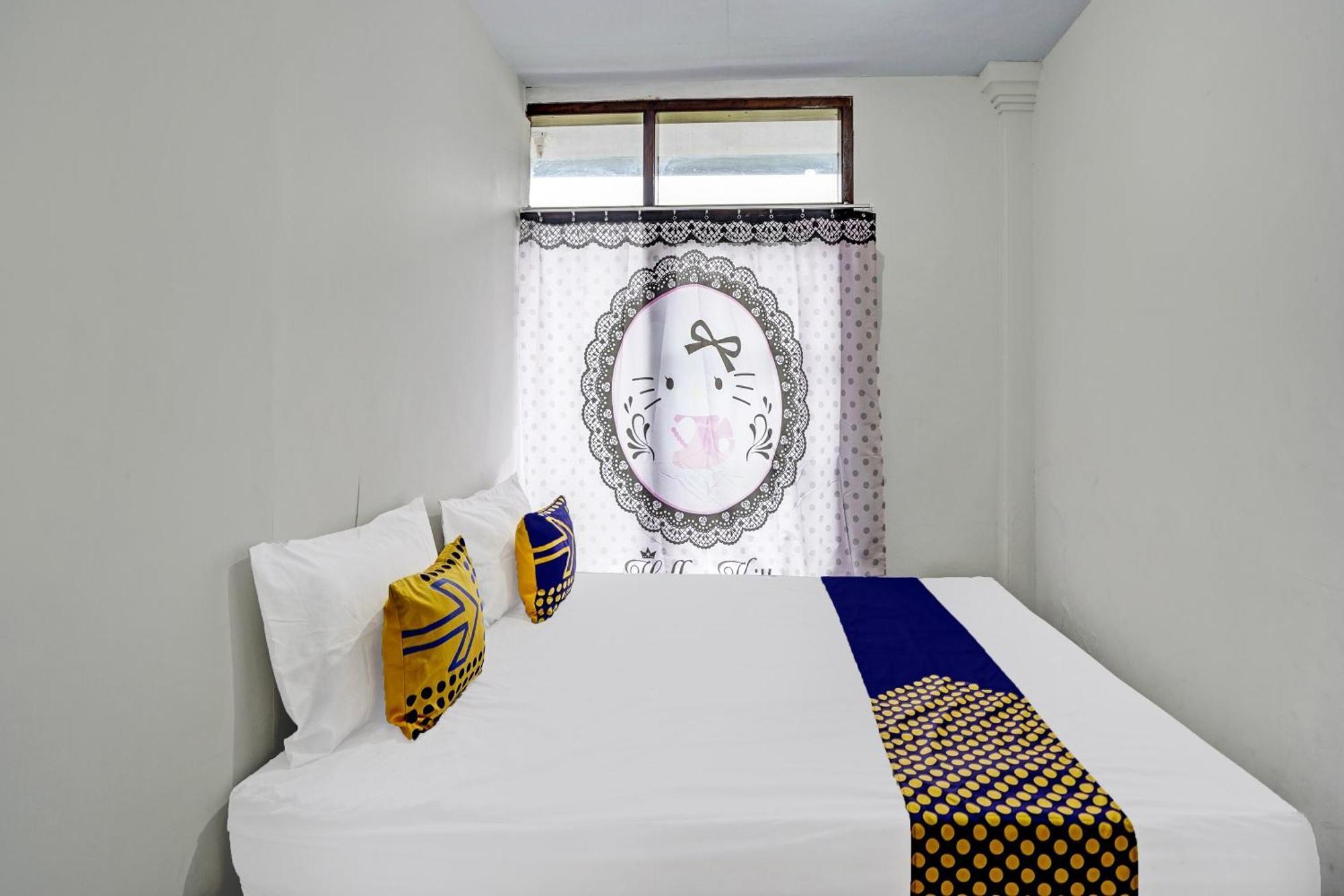 Spot On 92388 Villa Segi Delapan Prigen Εξωτερικό φωτογραφία